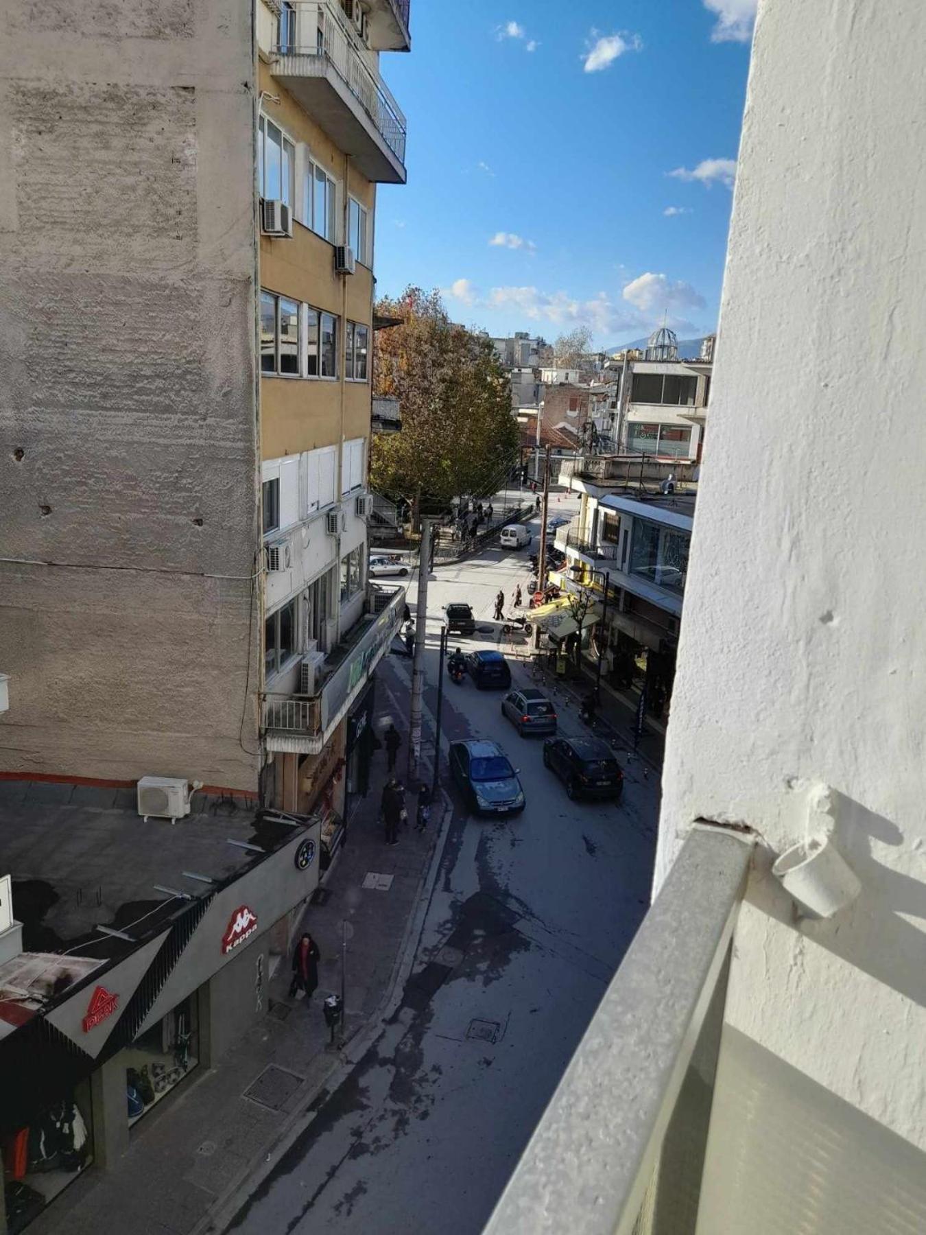 54 στη καρδιά της δράμας - 54 In The Heart Of